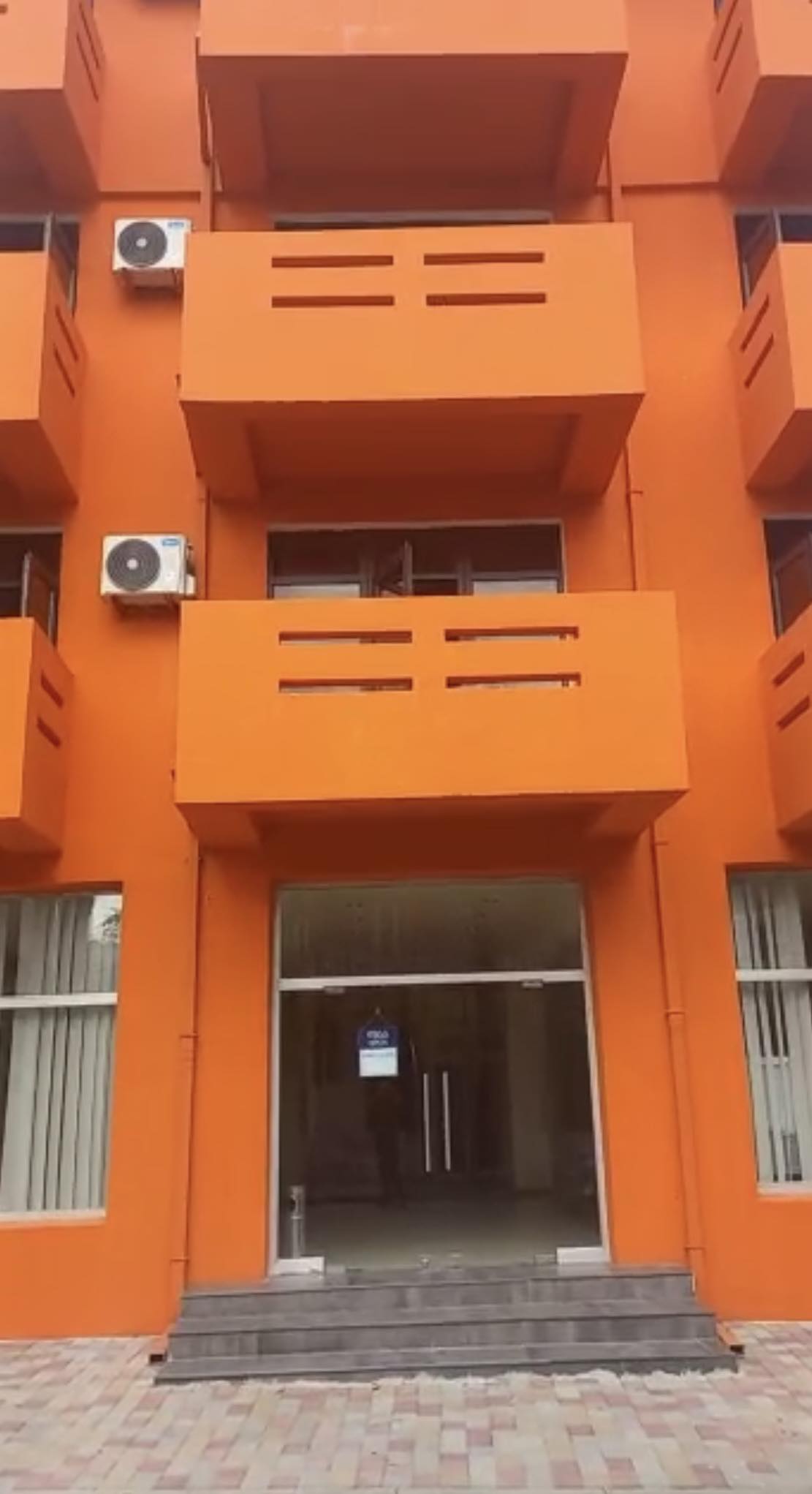 Orange Visitajara