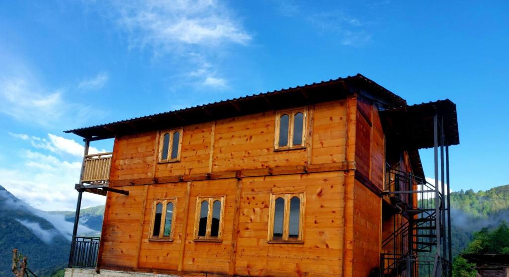 Guest house/Villa Wooden House Garetke