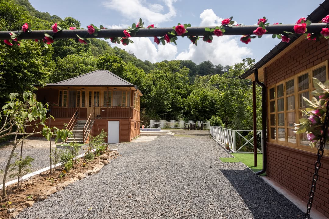 Laguna Villa • ლაგუნა ვილა