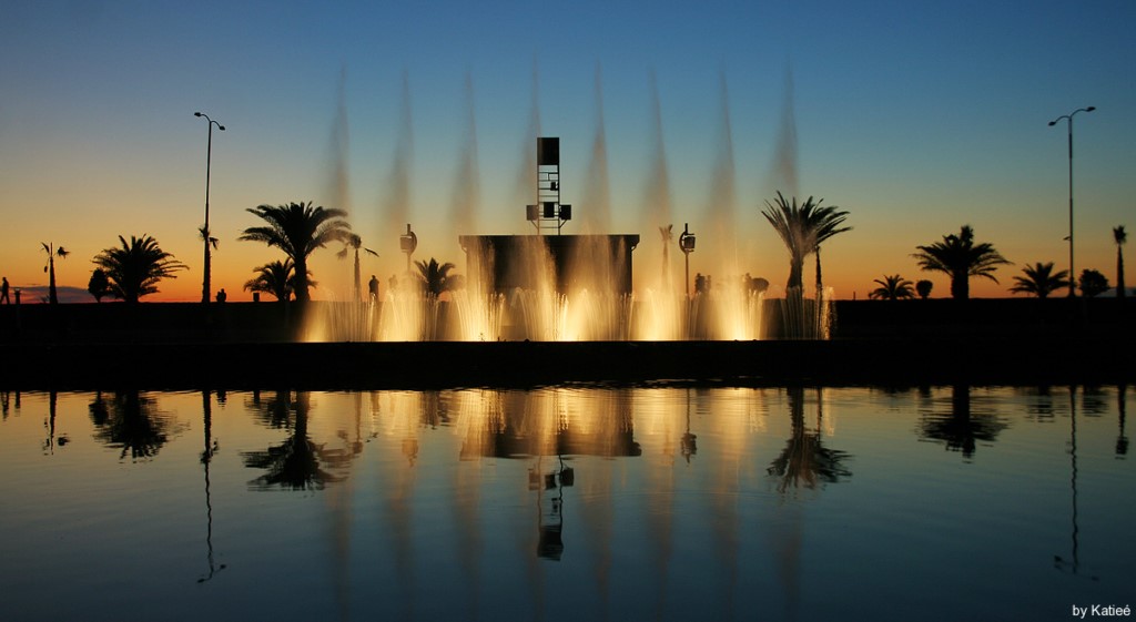 Dancing fountains on the territory of New Boulevard